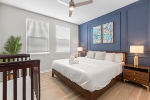 1 bedroom, desk, iron/ironing board, WiFi