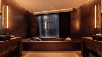 Literie de qualité supérieure, couette en duvet d'oie, minibar