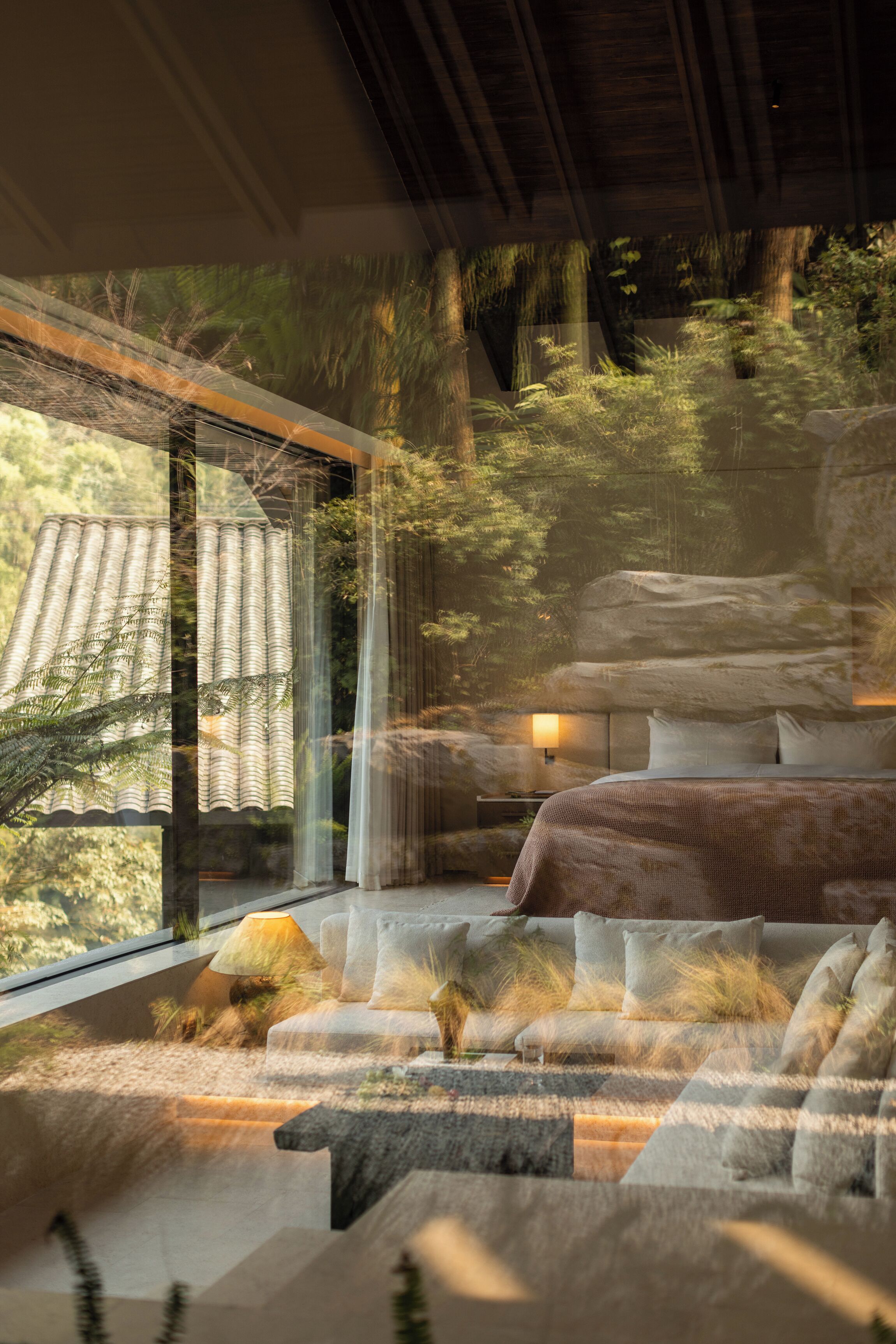 Premium bedding, down duvets, minibar, individually decorated