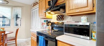 Spacious 3BR Home, Gym, Pool Table, Central Location