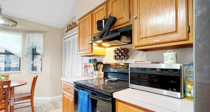 Spacious 3BR Home, Gym, Pool Table, Central Location