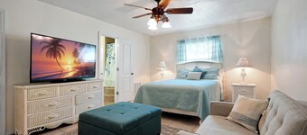 Cozy 2-bedroom apartment in centrally located Deltona. SLEEPS 7 PEOPLE!