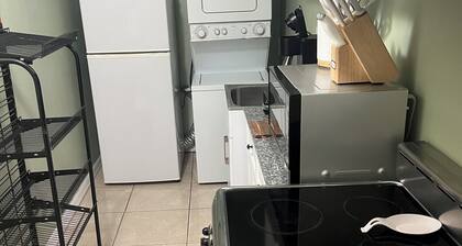 Cozy 2-bedroom apartment in peaceful Deltona. Close To Parks! Sleeps 7 People!
