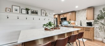 Nordic Retreat - New Reno - Pools & Hot Tub - Skiing - Story Land -Game Room!