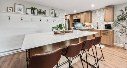 Nordic Retreat - New Reno - Pools & Hot Tub - Skiing - Story Land -Game Room!