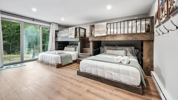 3 bedrooms, iron/ironing board, free WiFi, bed sheets