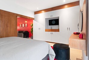 1 bedroom, desk, iron/ironing board, free WiFi