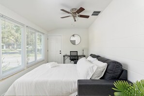 3 Schlafzimmer, Schreibtisch, Bügeleisen/Bügelbrett, kostenloses WLAN