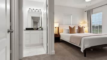 3 slaapkamers, een strijkplank/strijkijzer, gratis wifi, beddengoed
