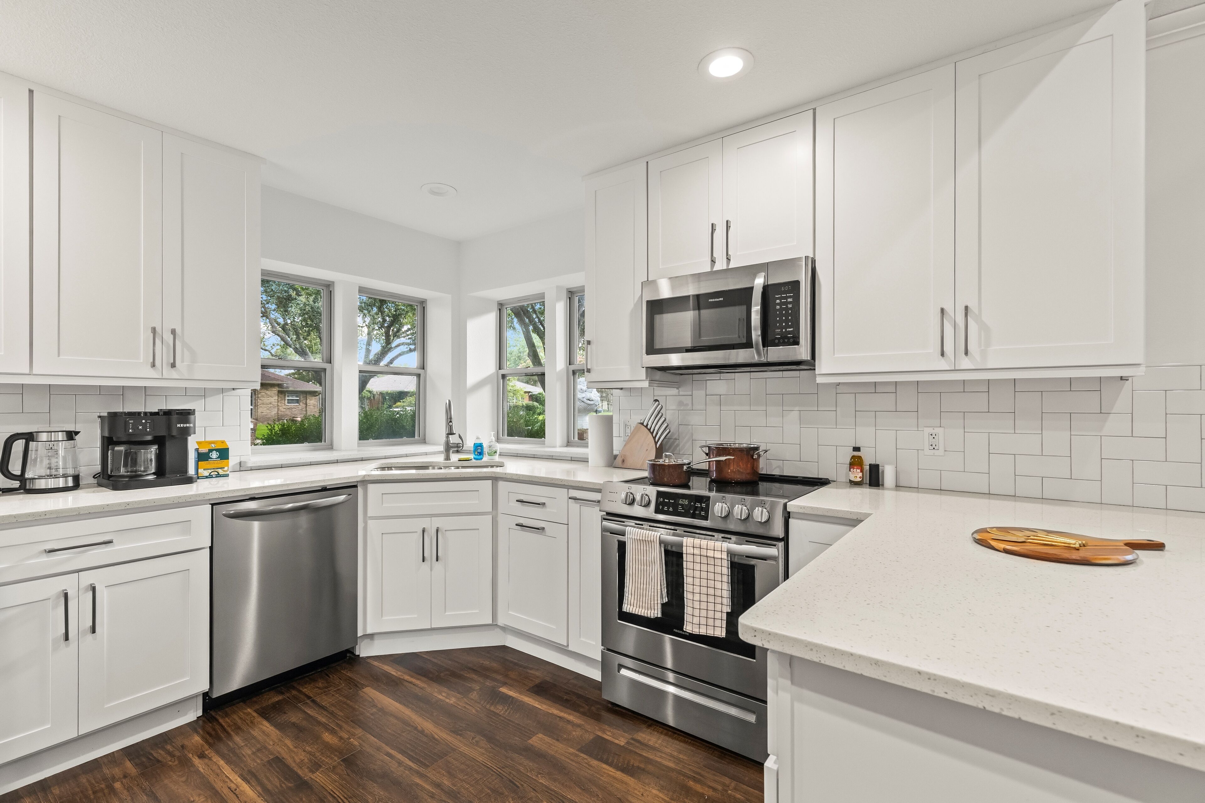 微波炉、烤箱、炉灶、洗碗机