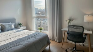 5 bedrooms, iron/ironing board, WiFi (free), bed sheets