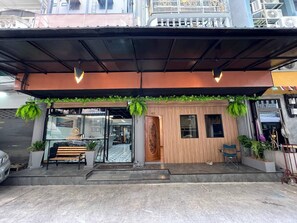 Exterior - Pratunam Family House 2 (Bangkok)