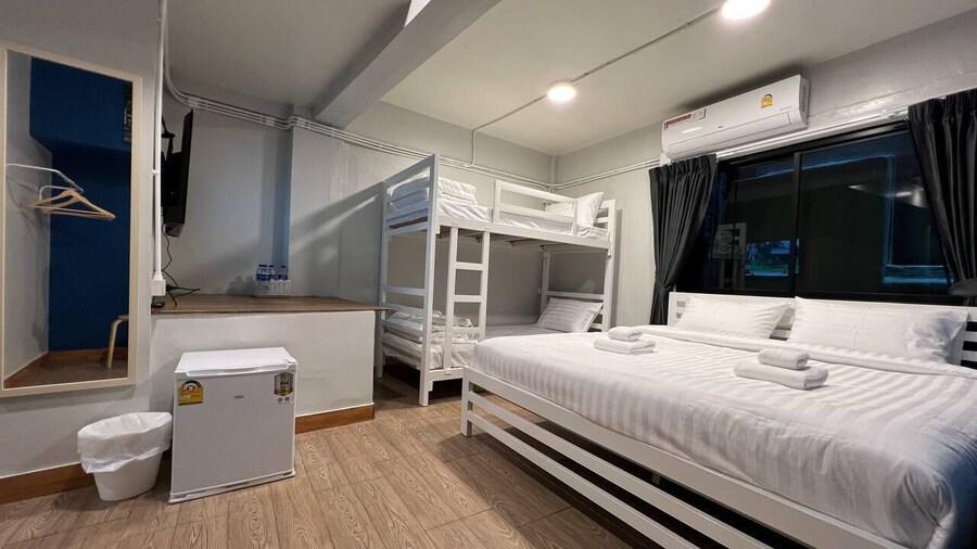 Pratunam Family House 2