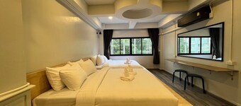 Pratunam Family House 2