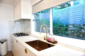 Microwave, stovetop, dishwasher