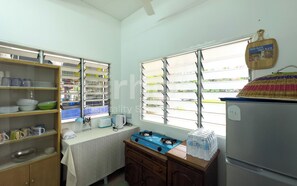 House, 2 Bedrooms, Non Smoking | Private kitchen - Family Home Ampang Utama (Ampang)