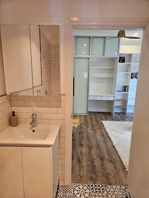Towels, soap, toilet paper