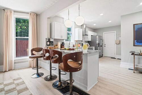 Backyard Escape: Outdoor Movie, Dome, Mini Golf, hot tub, fire pit, grill, mural