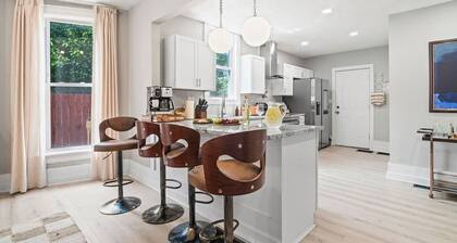 Backyard Escape: Outdoor Movie, Dome, Mini Golf, hot tub, fire pit, grill, mural