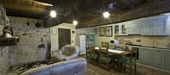 SUITE TWO BEDROOM AND BATHROOM