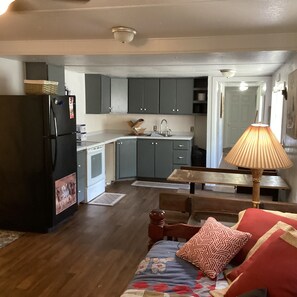 Living area - 4-bedroom mobile home in marvelous High Springs (High Springs)