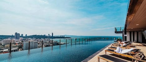 Apartment, 1 Bedroom, Accessible, Smoking | Pool | Outdoor pool