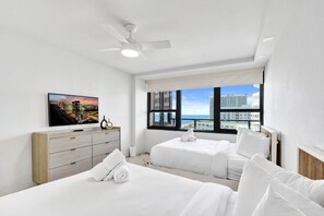 2 bedrooms, iron/ironing board, travel cot, free WiFi - Luxury Oceanfront Condo 2BR 2.5BA with 700Sqft Terrace, Sauna, Resort Amenities & Pools 1501 (Miami Beach)