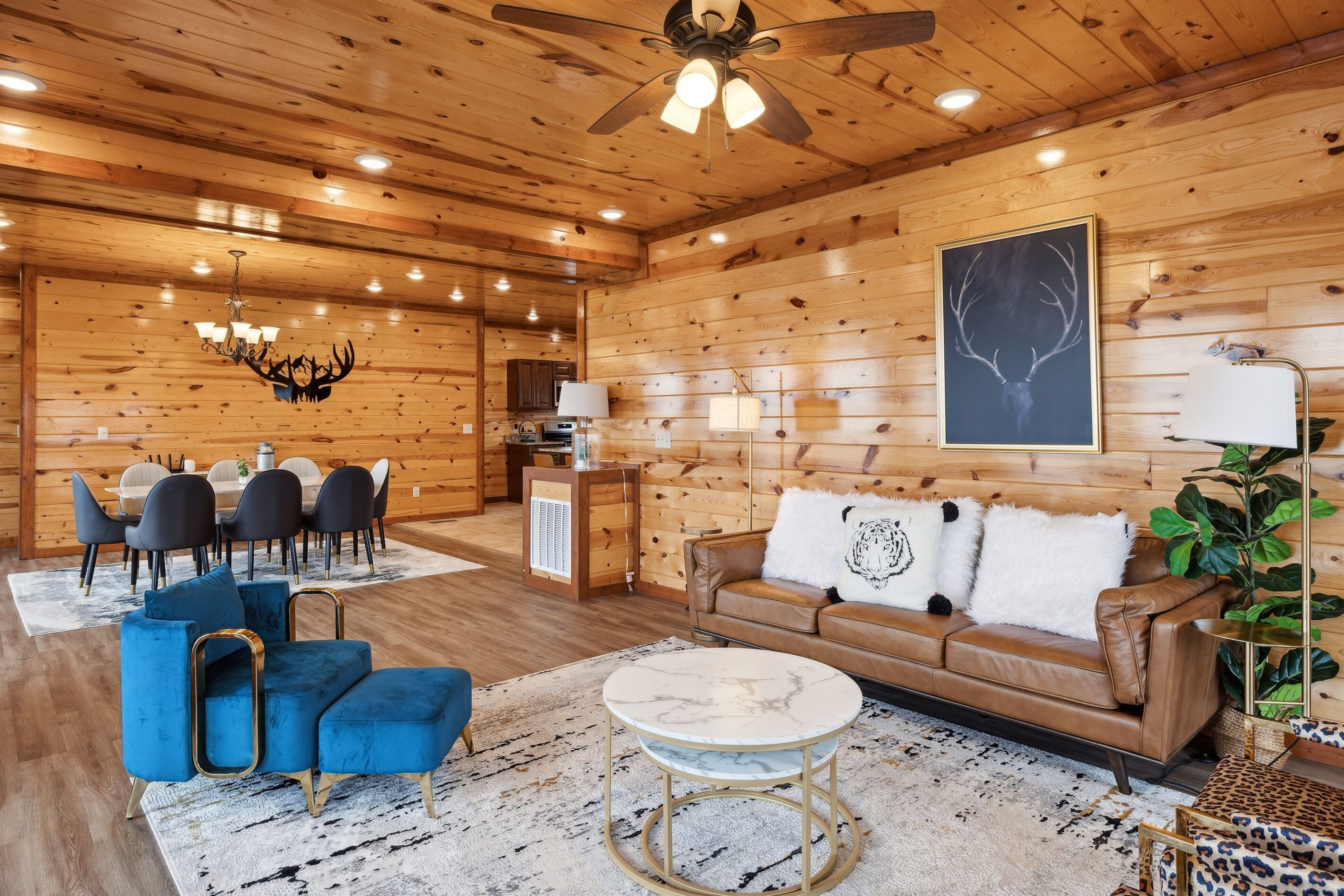 Smart TV, chimenea y tenis de mesa 