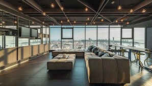 Unclassified image, 3 of 60, button - Central Pattaya - Infinity Pool Condo Pattaya View (Pattaya)