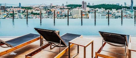 Apartment, 1 Bedroom, Accessible, Smoking | Pool | Outdoor pool