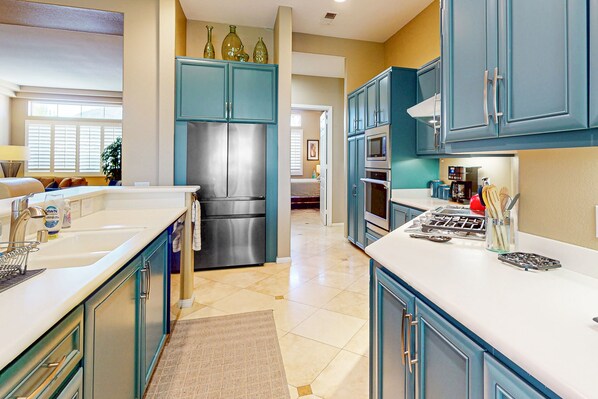 Fridge, microwave, oven, stovetop
