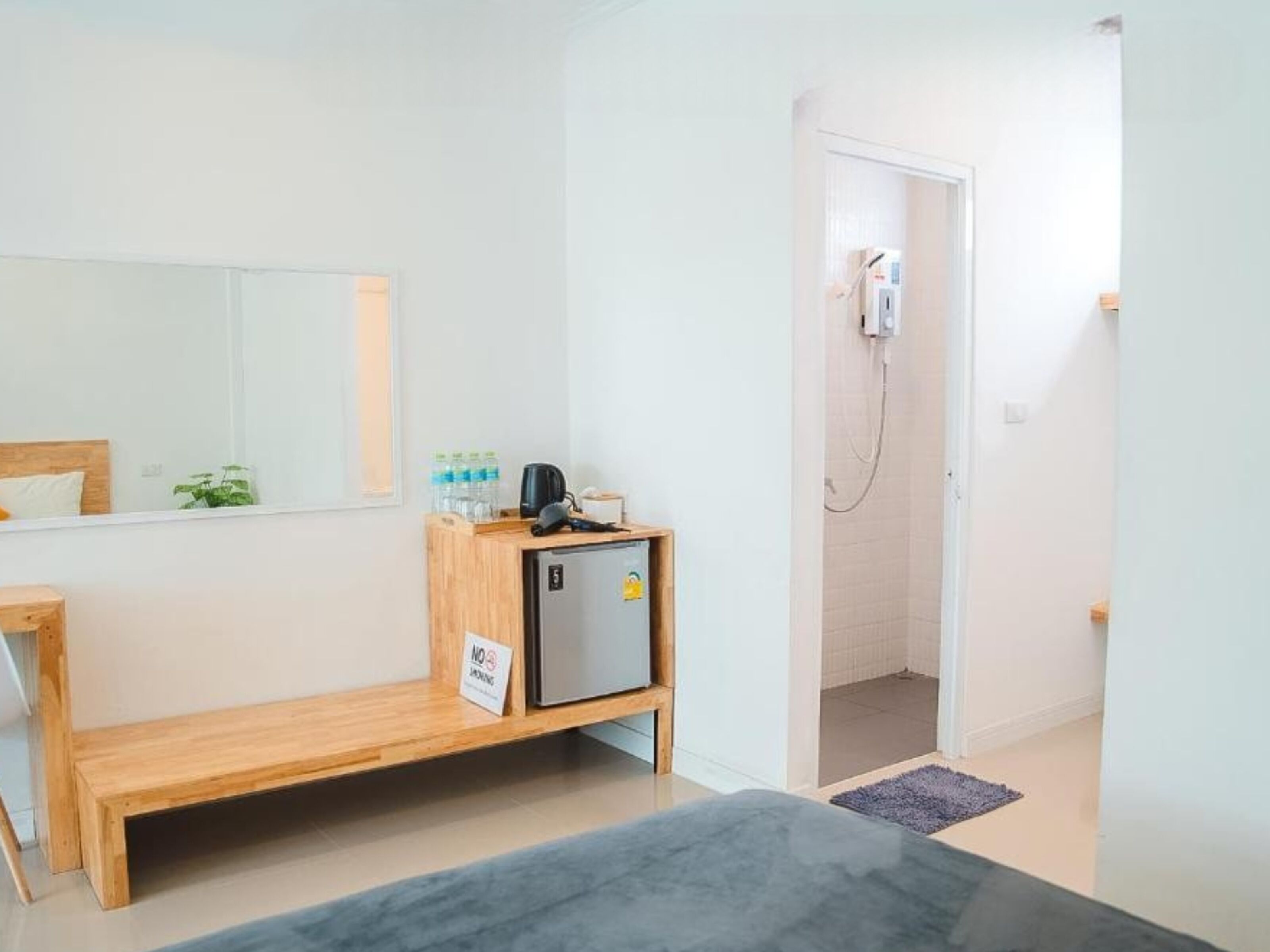 Schreibtisch, Bettwäsche