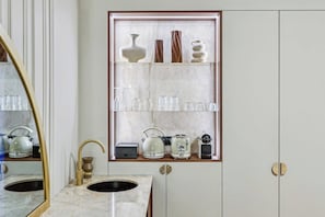 アパートメント | 内装