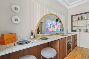 アパートメント | 専用キッチン | 冷蔵庫、電子レンジ、オーブン、コンロ