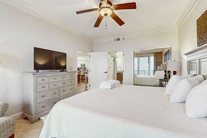 2 bedrooms, iron/ironing board, Internet, bed sheets