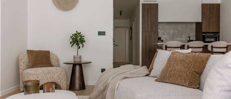 TV, impianto stereo, studio