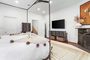 2 habitaciones, tabla de planchar con plancha, cuna de viaje y wifi
