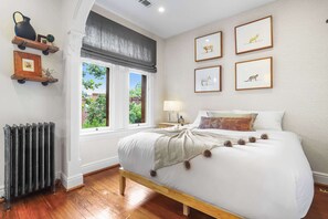 2 bedrooms, iron/ironing board, travel cot, WiFi