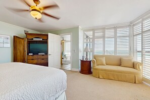 2 bedrooms, internet, bed sheets