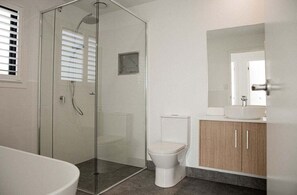 Towels, soap, shampoo, toilet paper