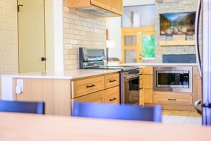 Imagen sin descripción, 4 de 50, botón