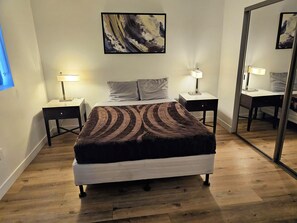 5 chambres, fer et planche à repasser, Wi-Fi gratuit, draps fournis