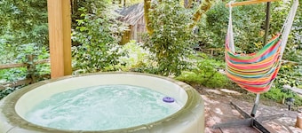 The Coastal Redwood Cabin - Hot tub, private creek! Dog OK!