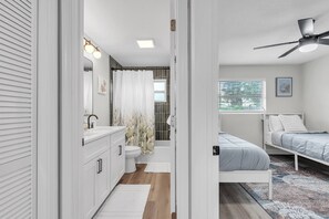 3 bedrooms, free WiFi, bed sheets