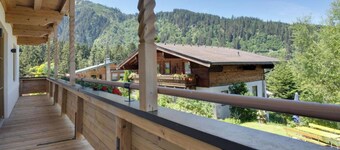 Spacious premium chalet in ski resort KitzSki