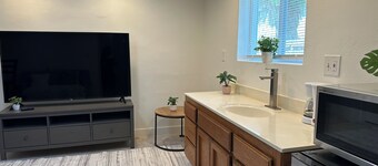 Spacious Suite E