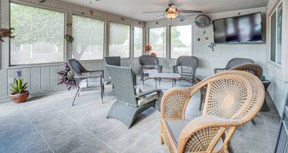 Close to Golf: Sun City Escape w/ Furnished Porch!