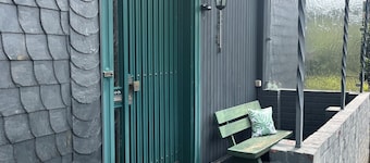 Vacation home Brink Farmhouse with garden shed