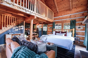 1 bedroom, iron/ironing board, free WiFi, bed sheets - Ultra Romantic! 180 View! Sauna-HotTub-PuttPutt! (Sevierville)