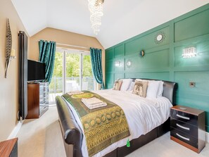 4 makuuhuonetta, ilmainen Wi-Fi